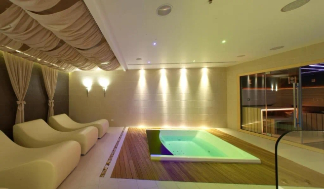 Grand Hotel Yerevan-2