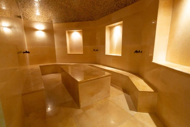 Latar Hotel Yerevan-2