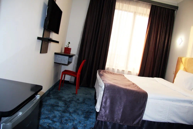 Nice Hotel Yerevan-2