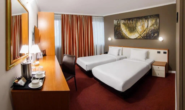 Best Western Plus Congress Hotel-3