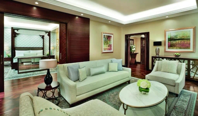Ritz Carlton Dubai hotel-3