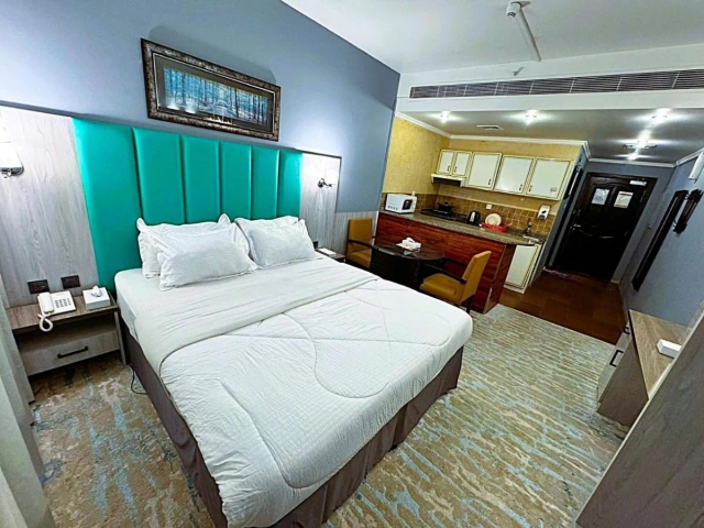 Hafez Hotel Apartments - Al Ras Metro Station-3