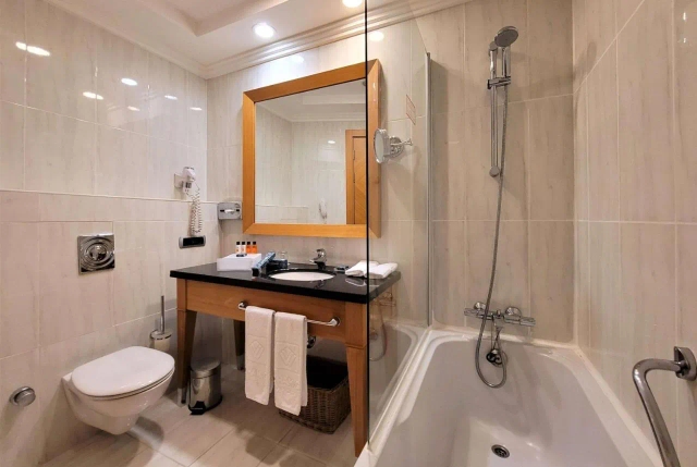 Wyndham Grand Izmir Ozdilek Thermal & Spa-2