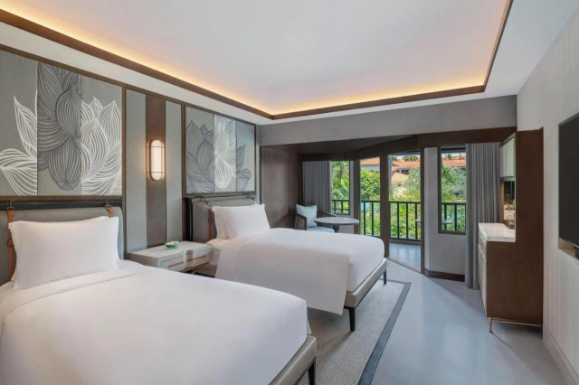 The Laguna Luxury Collection hotel-2