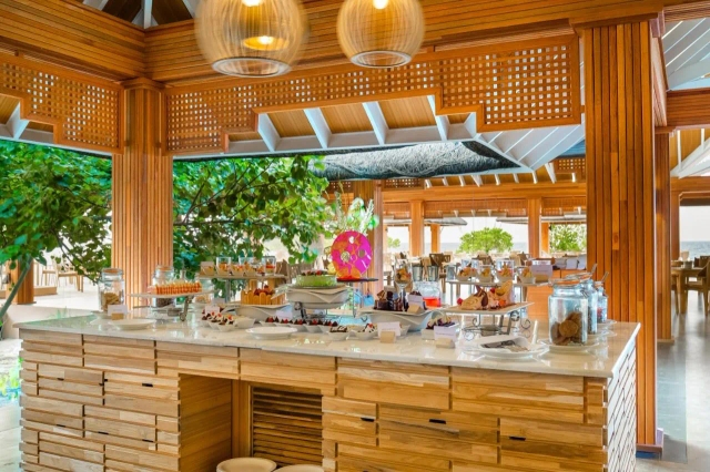 Kudafushi Resort and Spa-3