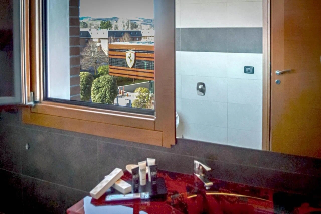 Planet Hotel-3