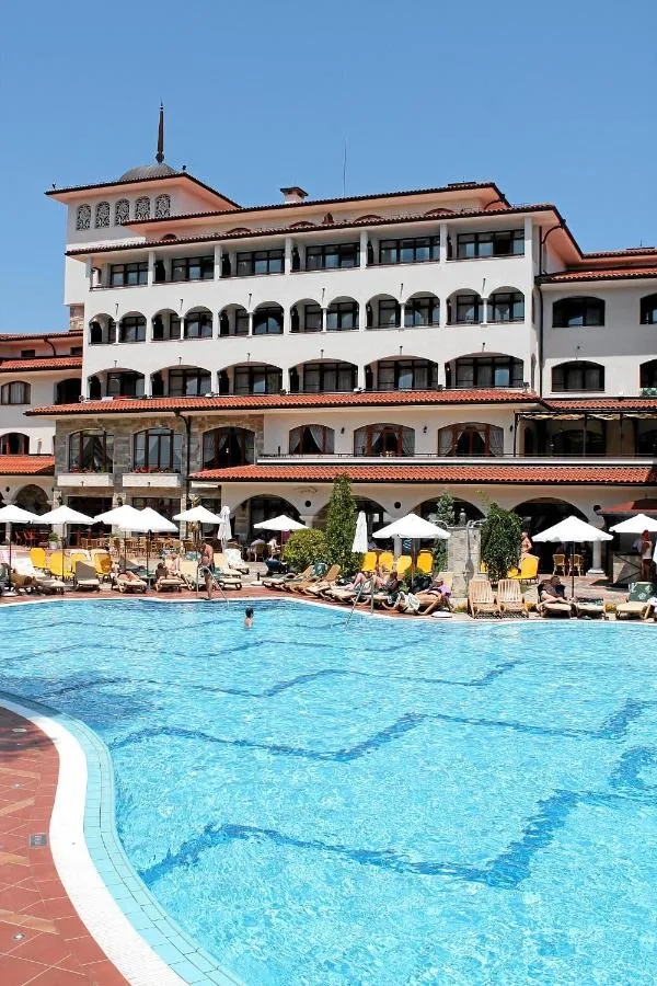 Royal Palace Helena Park Hotel-2