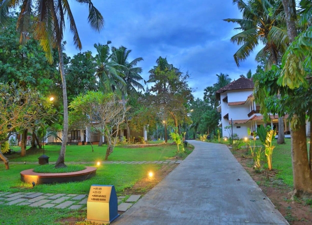 Estuary Sarovar Portico hotel-3