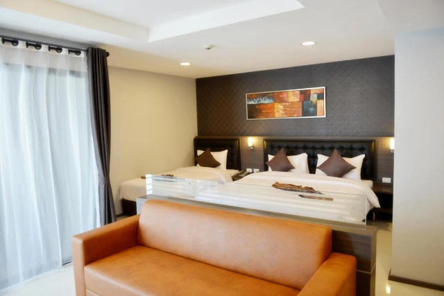 Picnic Hotel Bangkok-3