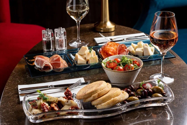 Radisson Blu Hotel Bucharest-2