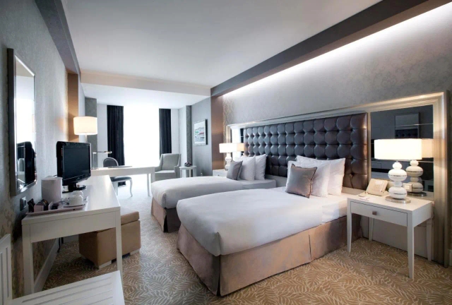 QafqaZ Baku City Hotel & Residences-3