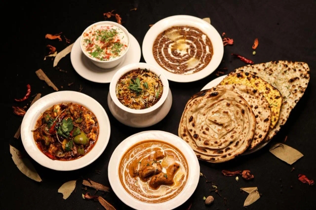 Mahagun Sarovar Portico Suites-3