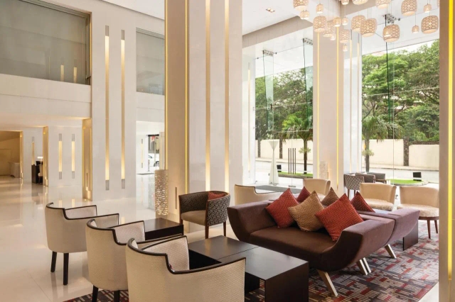 Ramada by Wyndham Colombo Hotel-3