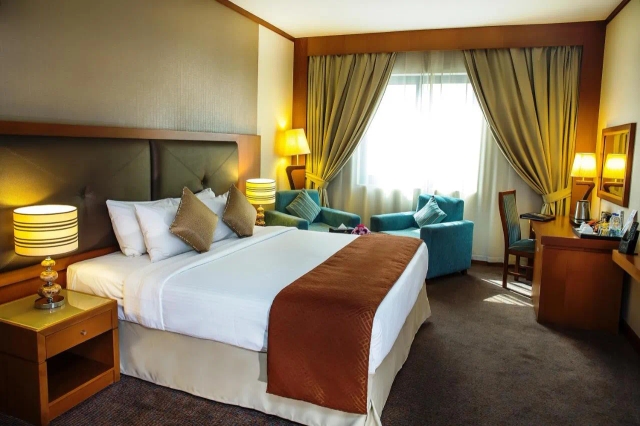 Landmark Summit Hotel-3