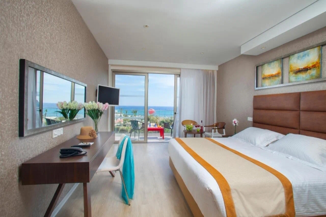 Faros Hotel Ayia Napa-2