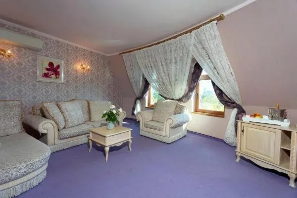 Kristel Hotel-2