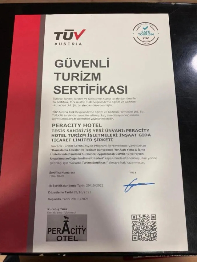 Peracity Hotel-3