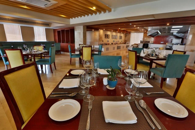 Golden Tulip Vasundhara-2