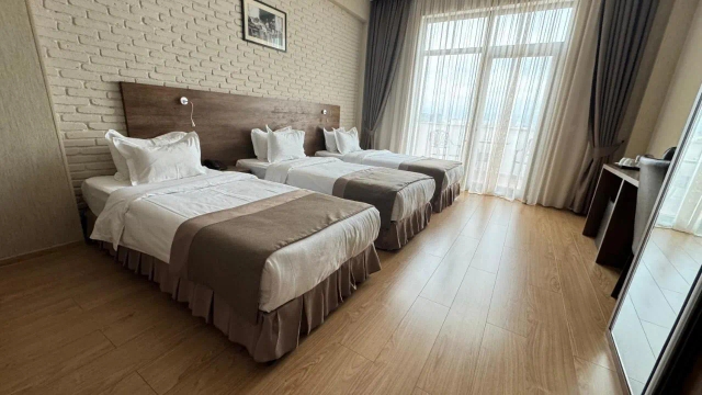 Hotel Metekhi Line-2