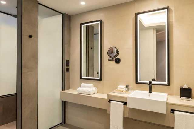Sheraton Dubai Mall of the Emirates Hotel-3