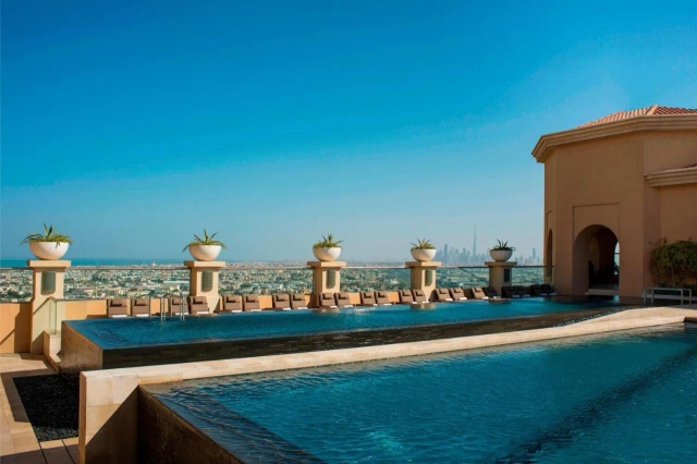 Sheraton Dubai Mall of the Emirates Hotel-2