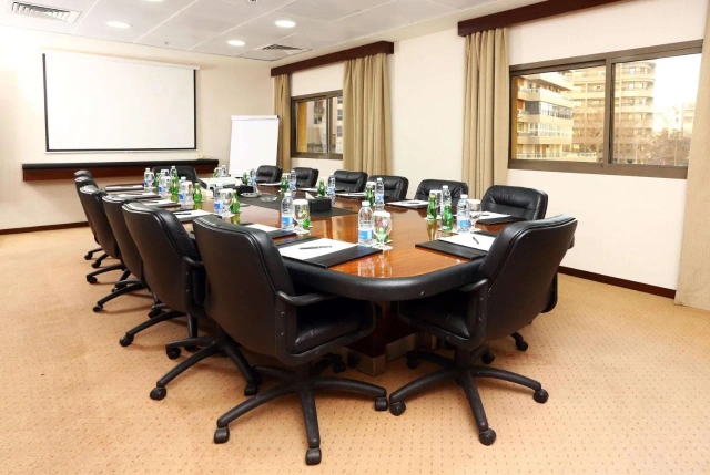 Ramada Plaza by Wyndham Beirut Raouche-2