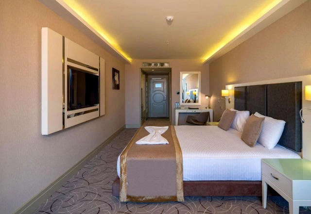 The Conforium Hotel Van-2