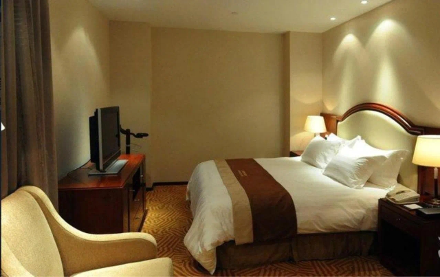 Shanghai Paradise Hotel-3