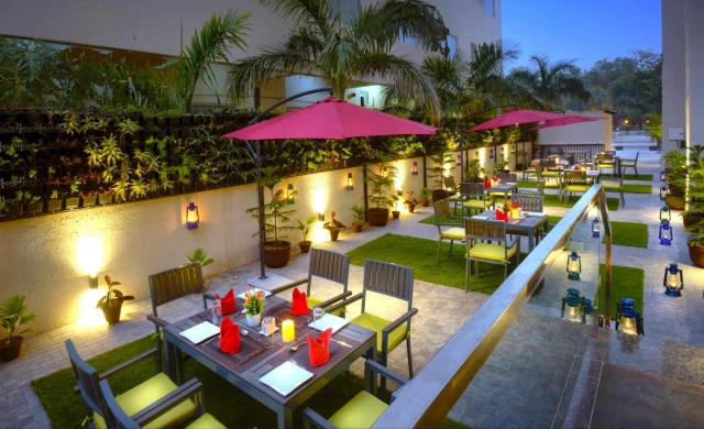 Hotel Royale Regent-3