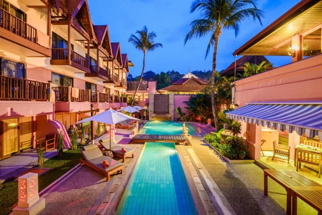 Seaview Patong Hotel-2