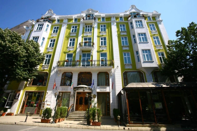 Grand Hotel-2