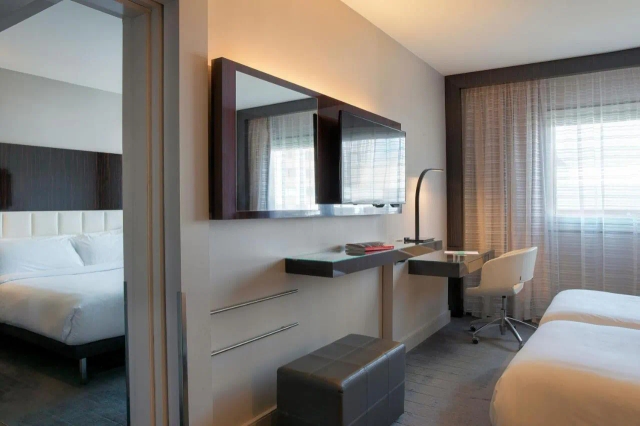 Le Meridien Etoile hotel-2