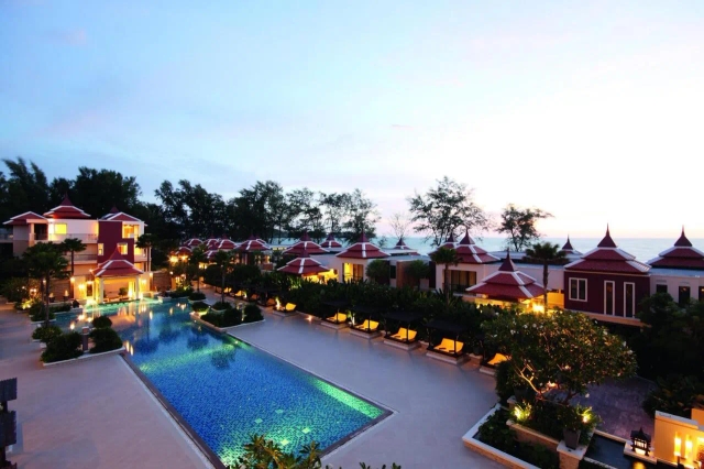 Movenpick Resort & Spa Karon Beach Phuket-3
