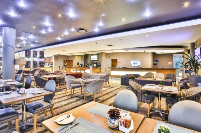 Holiday Inn Sandton hotel-2