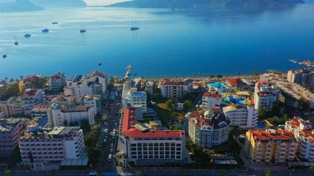Julian Marmaris-3