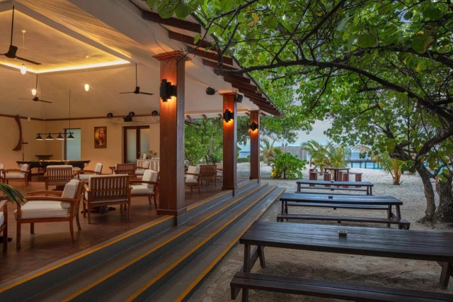 Adaaran Select Meedhupparu hotel-2