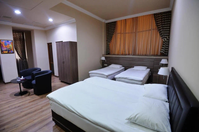 Deluxe Hotel Yerevan-3