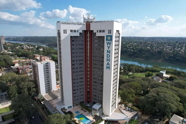 Wyndham Golden Foz Suítes-3