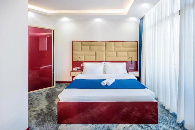 Denis hotel-2