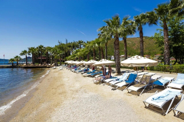Fortezza Beach Resort-3