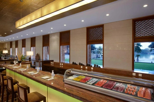 Cinnamon Lakeside Colombo-2