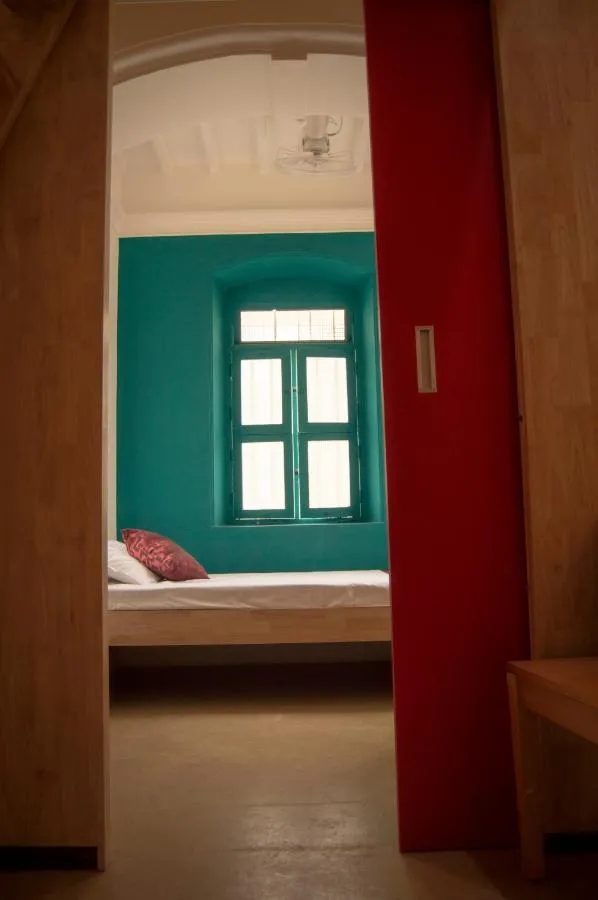 Roambay-2