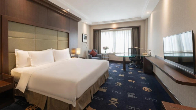 Crowne Plaza Shanghai, an IHG Hotel-2