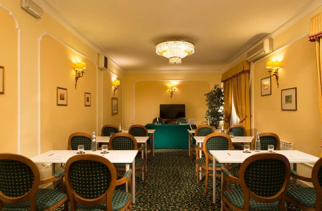 Hotel Napoleon-2