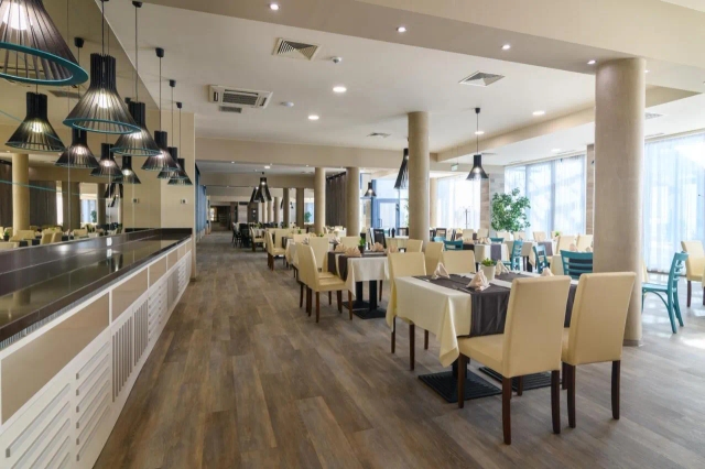 Azalia Hotel Balneo & SPA-2