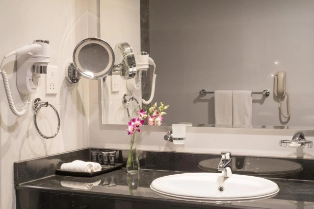Hawthorn Suites by Wyndham Abu Dhabi City Center-2