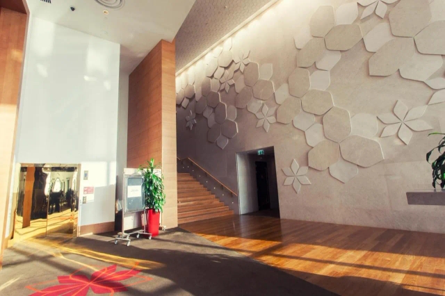 Crowne Plaza Abu Dhabi - Yas Island Hotel-2