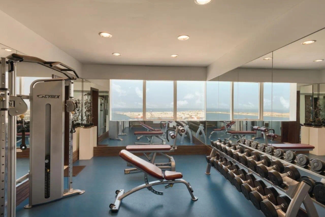 Ramada by Wyndham Abu Dhabi Corniche Hotel-2