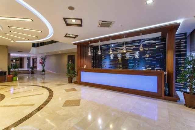 Lucida Beach hotel-3