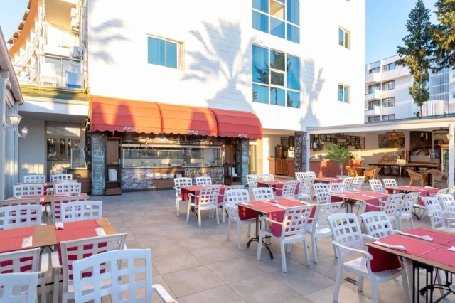 Armas Beach hotel-3